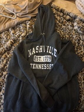 Nashville Tennessee Gray Hooded Sweatshirt
